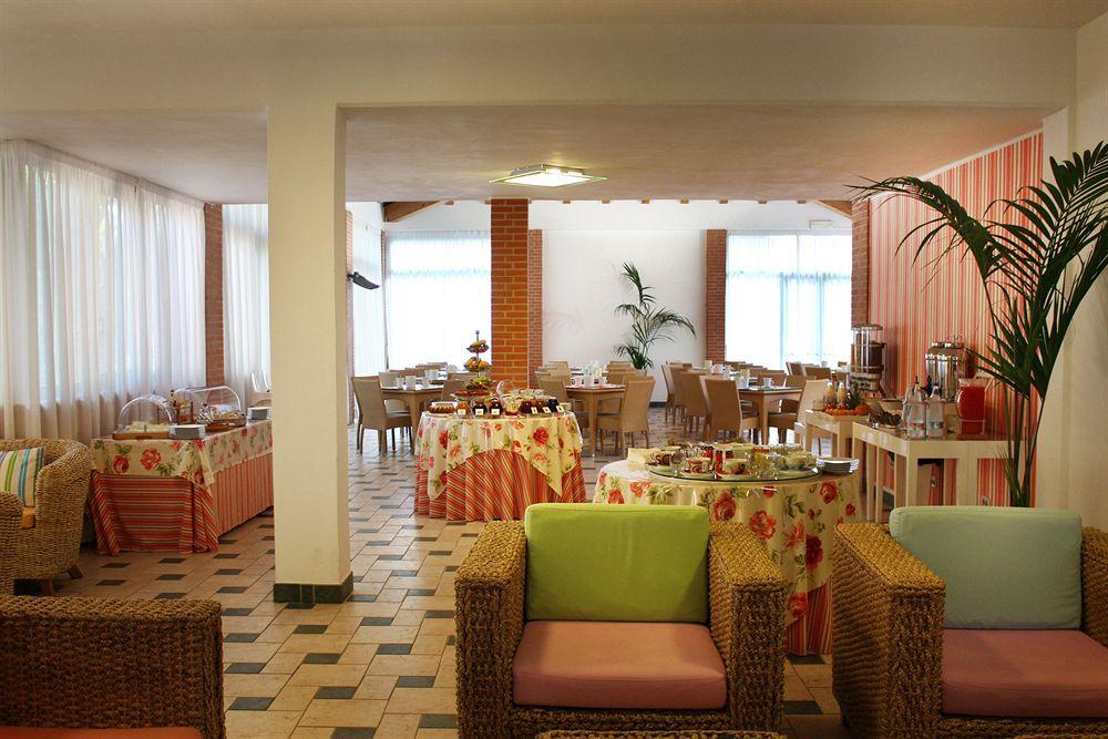 Ricci Hotel - Marina Di Grosseto Exterior photo