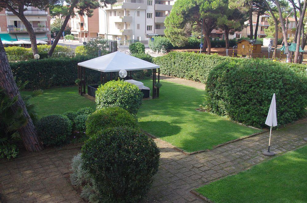 Ricci Hotel - Marina Di Grosseto Exterior photo