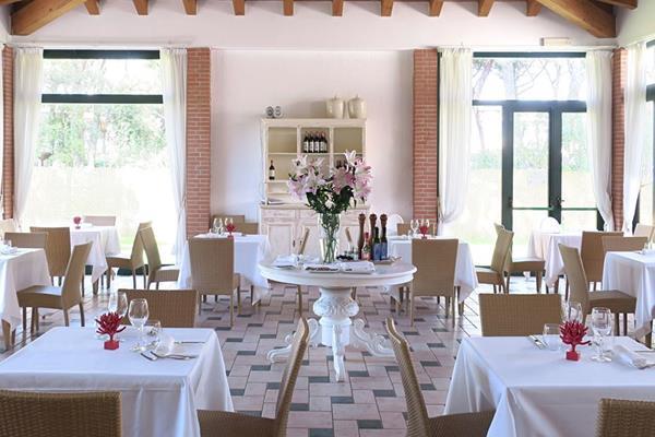 Ricci Hotel - Marina Di Grosseto Exterior photo